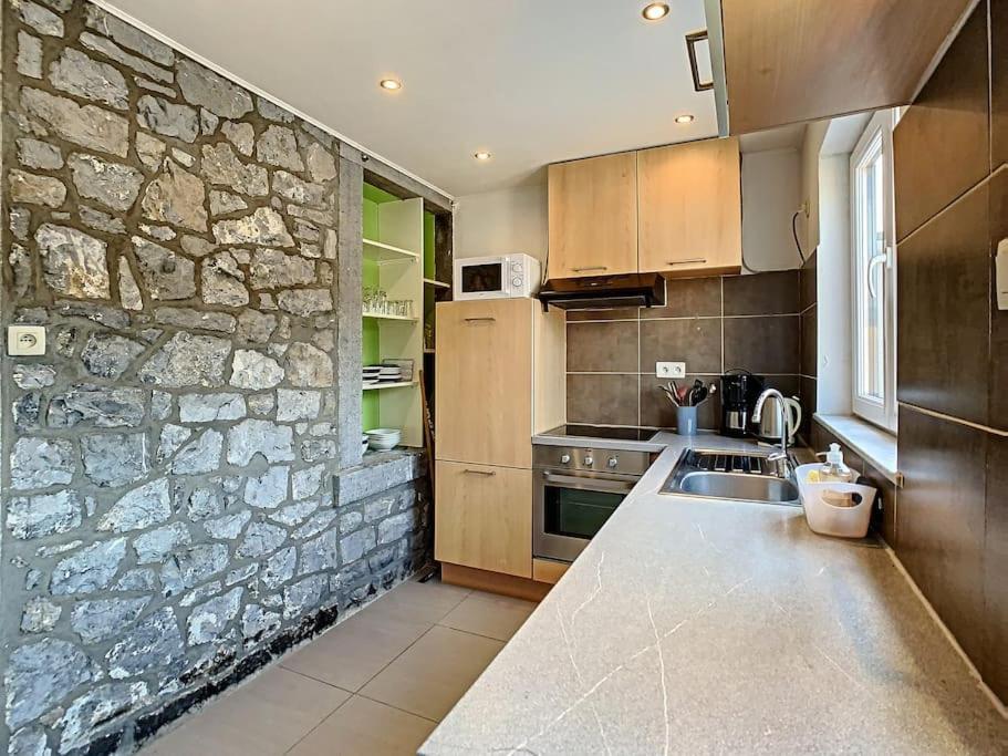 Vue Sur Meuse Avec Jacuzzi Et Sauna Exterieur. Yvoir Exterior foto